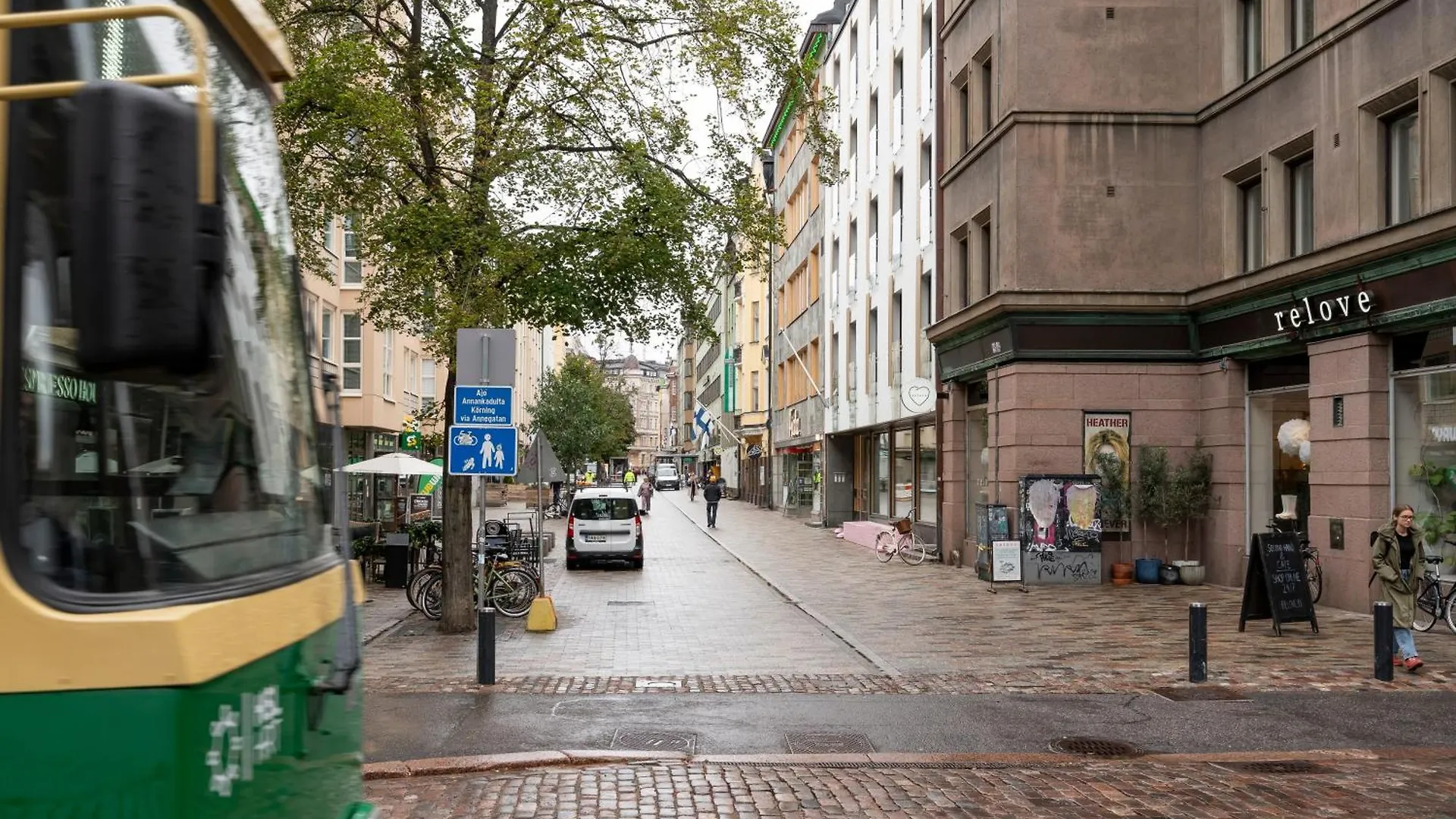 Apartment Yellow Tower In Design District Helsinki, 1 Bedroom Apartment, Top Floor